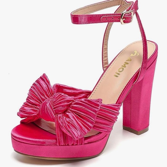 amoji Shoes - Glamorous Fuchsia Bow Heels
